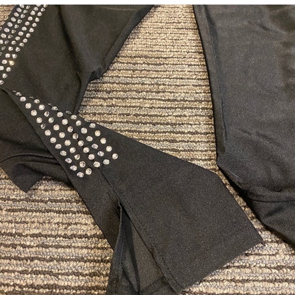 CHIC ME 2 PIECE OUTFIT! SIZE SMALL! BRAND NEW!! #105 - Picture 3 of 8